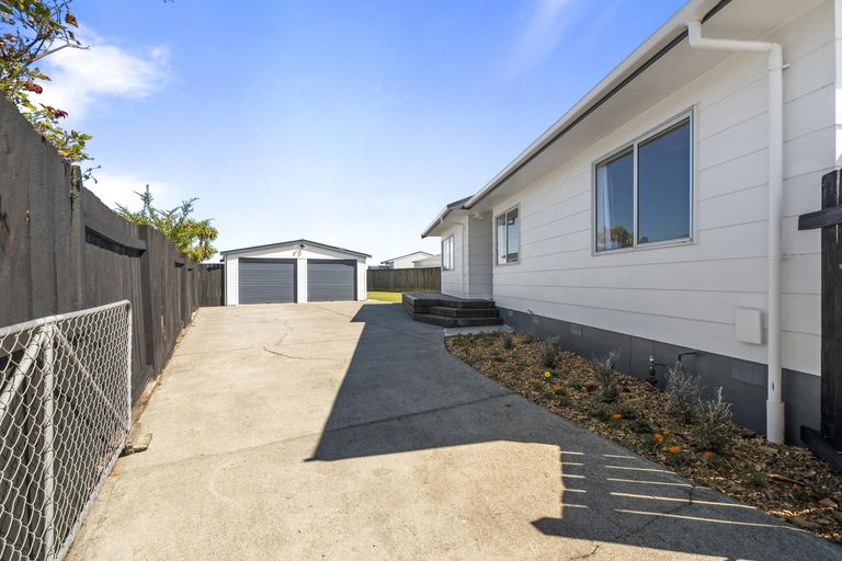 Photo of property in 35 Jupiter Street, Milson, Palmerston North, 4414