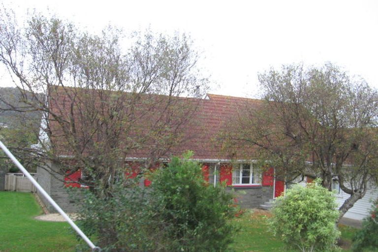 Photo of property in 61 Ranui Terrace, Tawa, Wellington, 5028