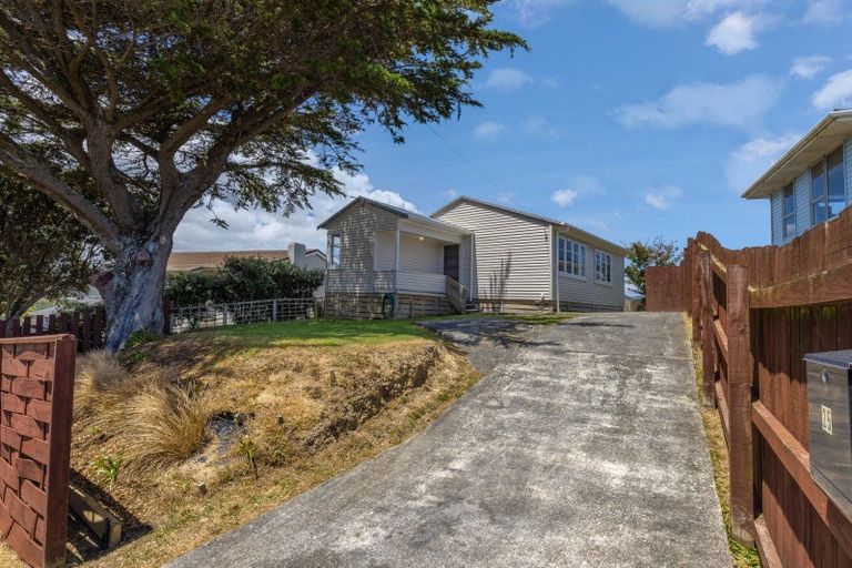 Photo of property in 25 Tuki Street, Titahi Bay, Porirua, 5022