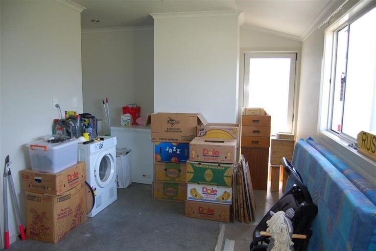 Photo of property in 16 Guildford Street, Tamatea, Napier, 4112