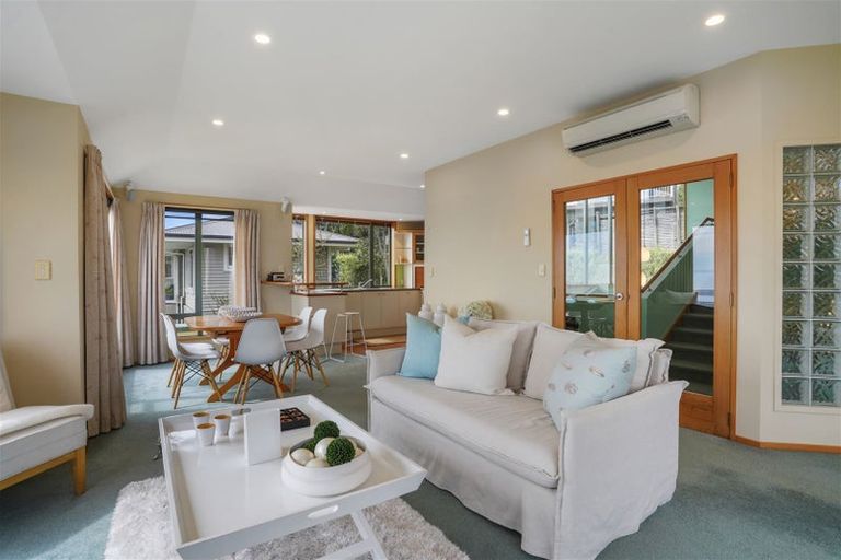 Photo of property in 262a Mount Pleasant Road, Mount Pleasant, Christchurch, 8081