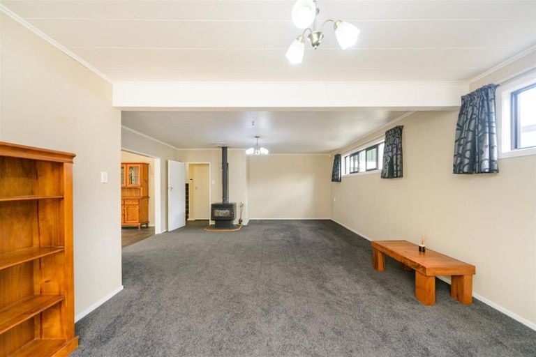 Photo of property in 36 Wanganui Road, Marton, 4710