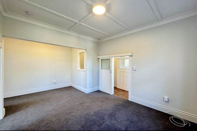Photo of property in 146 Featherston Street, Palmerston North, 4410