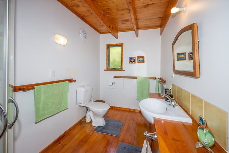 Photo of property in 1 Willow Point Road, Taharoa, 3988