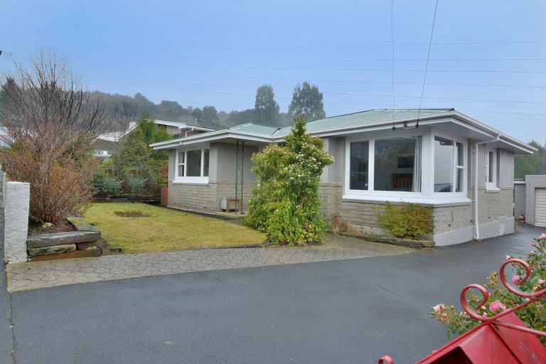 Photo of property in 39 Stephen Street, Halfway Bush, Dunedin, 9010