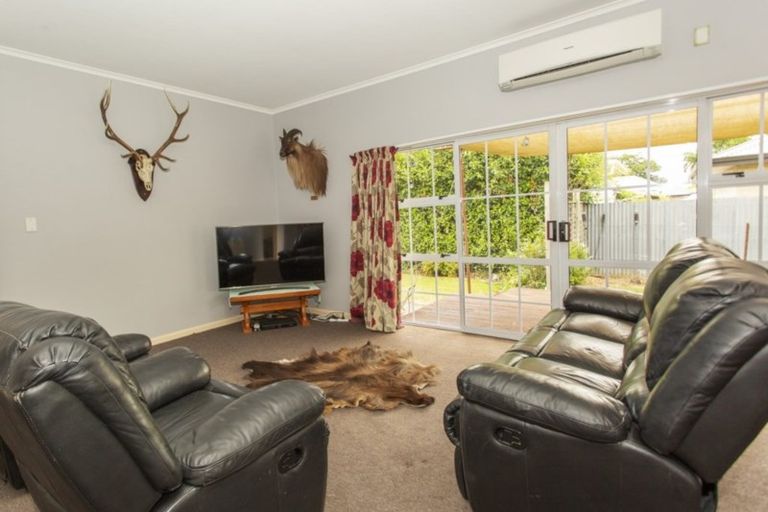 Photo of property in 17 Cameron Street, Ashburton, 7700