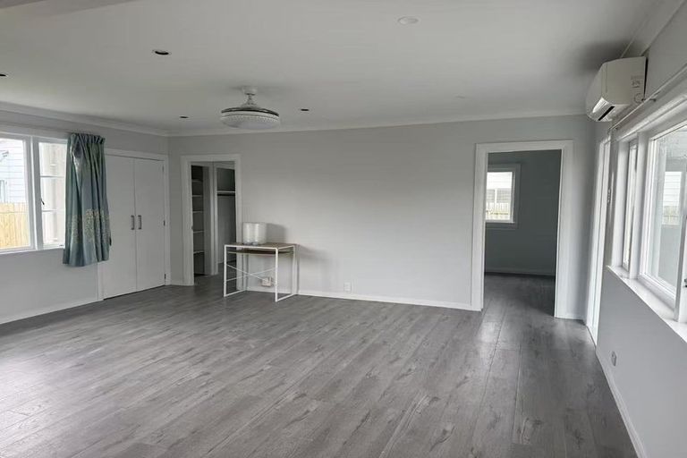 Photo of property in 147 Bruce Mclaren Road, Henderson, Auckland, 0612