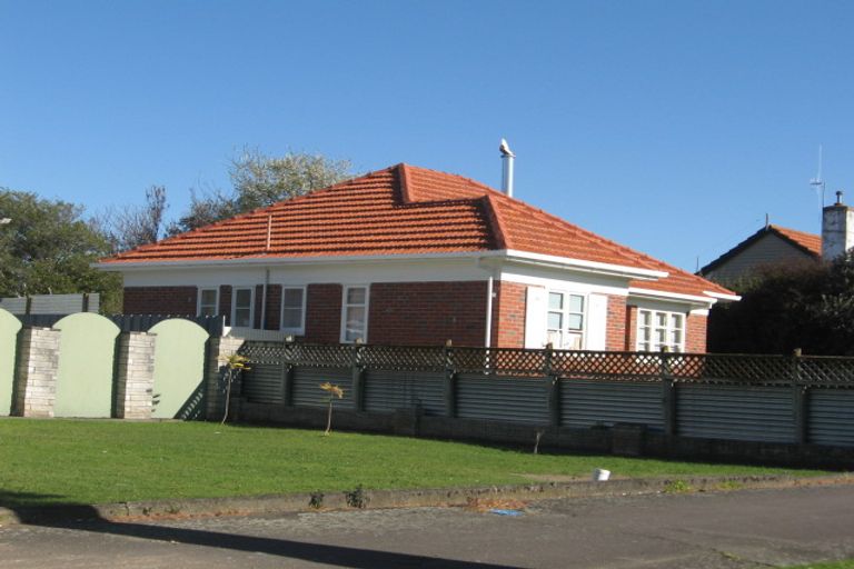 Photo of property in 270 College Street, West End, Palmerston North, 4412