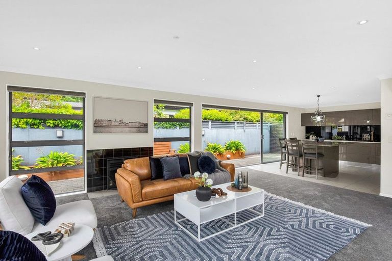 Photo of property in 185 Te Moana Road, Waikanae, 5036