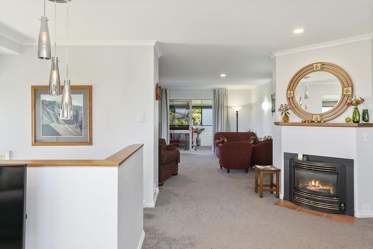 Photo of property in 24 Luberon Way, Nukuhau, Taupo, 3330