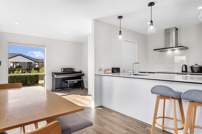 Photo of property in 66 Stationmasters Way, Prebbleton, 7604