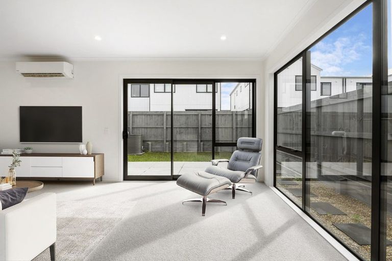 Photo of property in 8 Rigby Drive, Whenuapai, Auckland, 0618