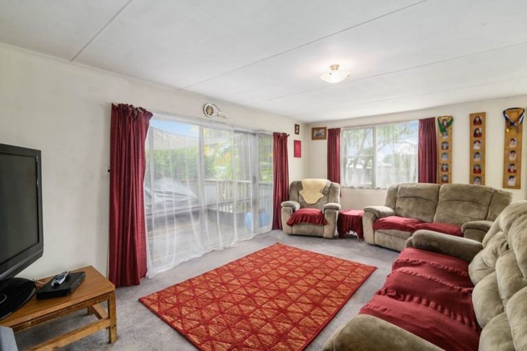 Photo of property in 2 Garnet Place, Pukehangi, Rotorua, 3015