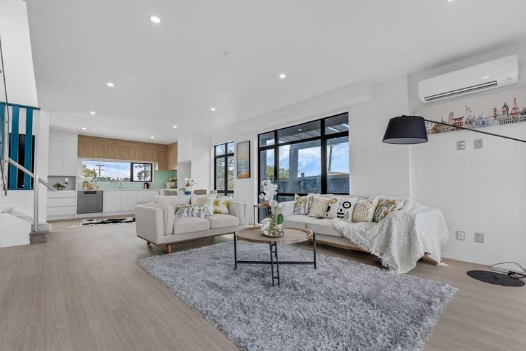 Photo of property in 14c York Road, Papatoetoe, Auckland, 2104
