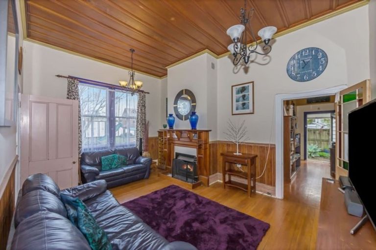 Photo of property in 27 Tramway Road, Beach Haven, Auckland, 0626