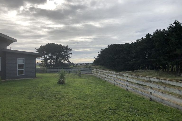 Photo of property in 191 Harakeke Road, Te Horo, Otaki, 5581