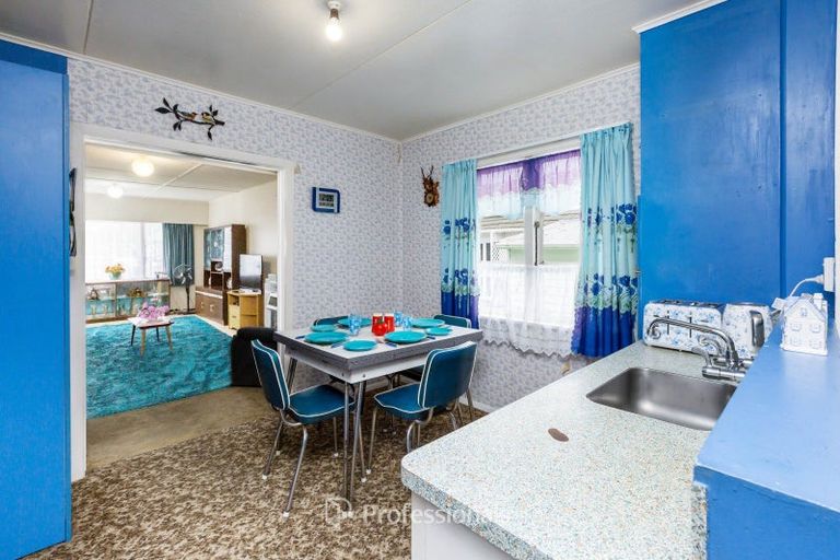 Photo of property in 21 Hay Street, Wainuiomata, Lower Hutt, 5014