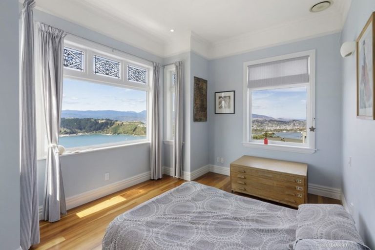 Photo of property in 10 Lookout Road, Roseneath, Wellington, 6011