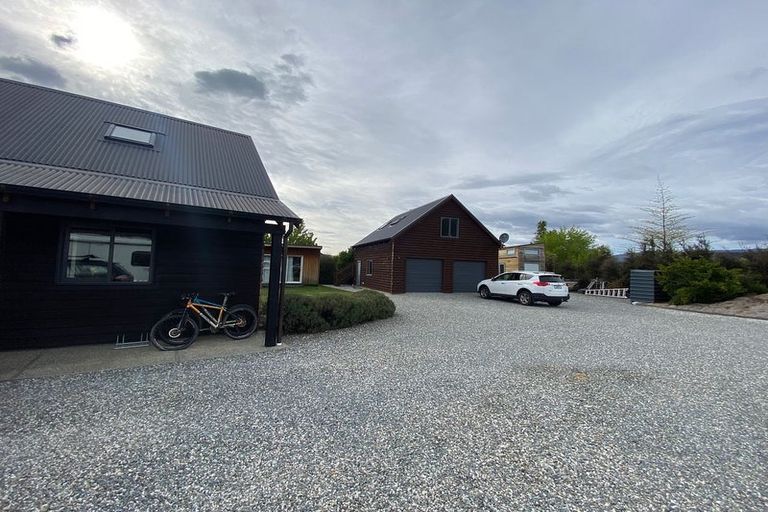 Photo of property in 902 Aubrey Road, Albert Town, Wanaka, 9305