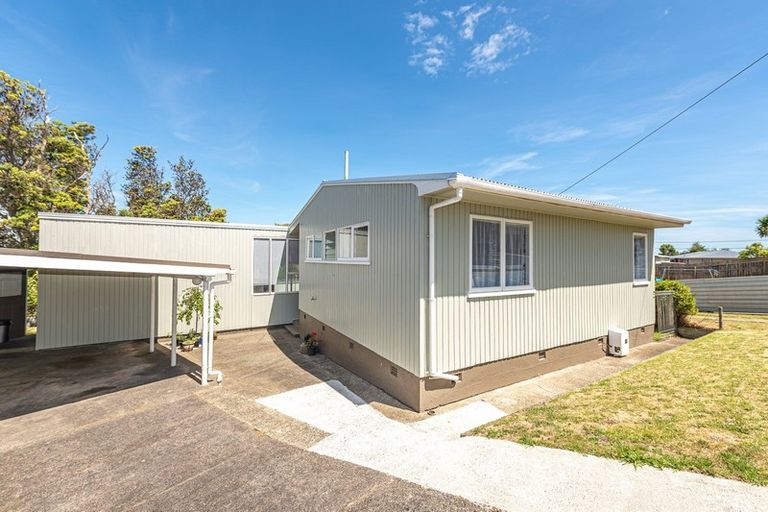Photo of property in 18 Murch Place, Tawhero, Whanganui, 4500