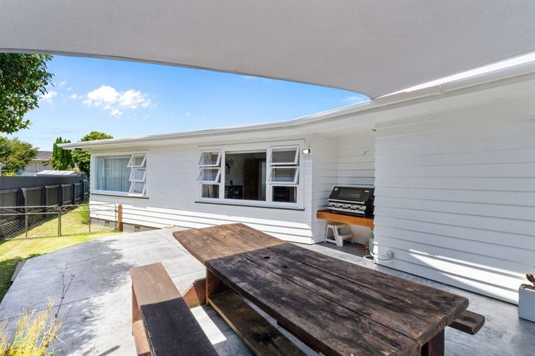 Photo of property in 6 Glen Street, Levin, 5510