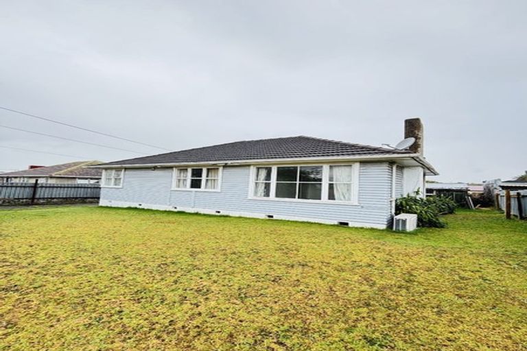 Photo of property in 18 Crown Crescent, Otara, Auckland, 2023