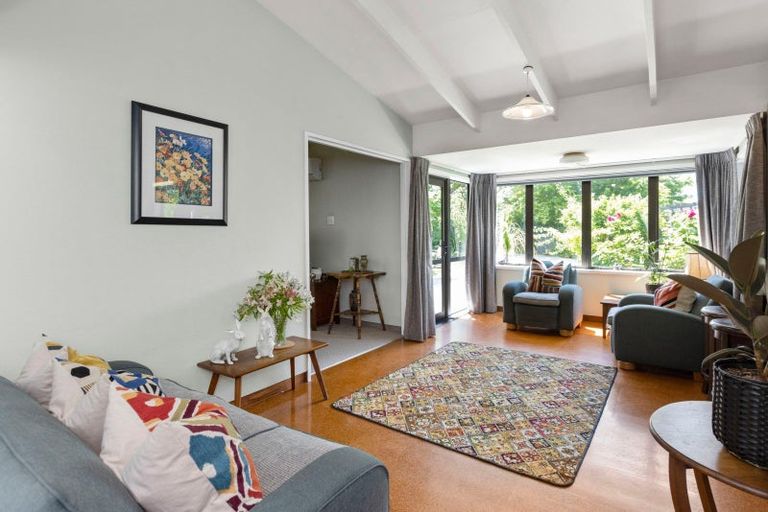 Photo of property in 21 Upham Crescent, Taradale, Napier, 4112