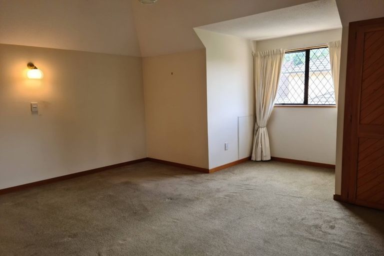 Photo of property in 252a Memorial Avenue, Burnside, Christchurch, 8053