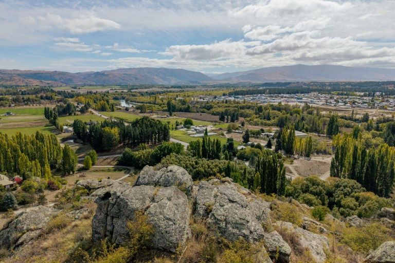 Photo of property in 28 Lanes Road, Bridge Hill, Alexandra, 9320