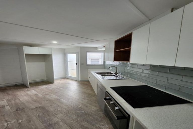 Photo of property in 3/14 Church Square, Addington, Christchurch, 8024