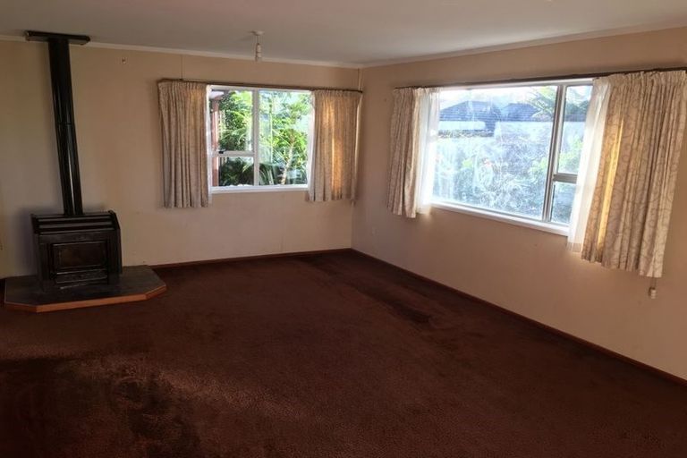 Photo of property in 2/521 Pakuranga Road, Howick, Auckland, 2010