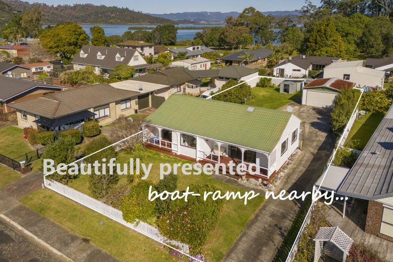 Photo of property in 68 Catherine Crescent, Whitianga, 3510