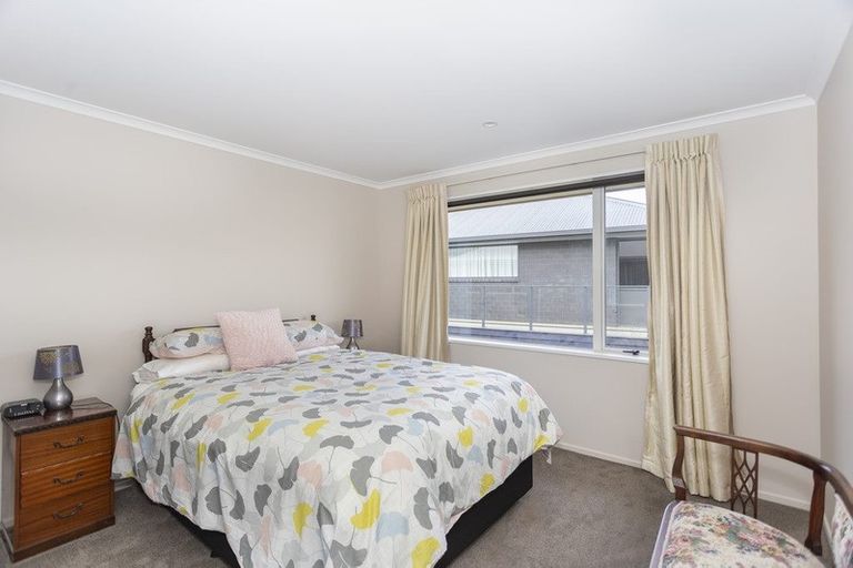 Photo of property in 15 Grove Avenue, Weston, Oamaru, 9401