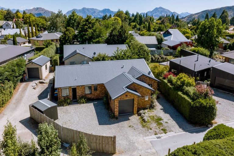 Photo of property in 8-8a Coromandel Street, Wanaka, 9305