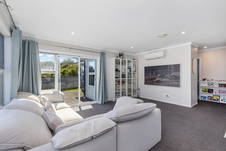 Photo of property in 169 Waipounamu Drive, Kelson, Lower Hutt, 5010