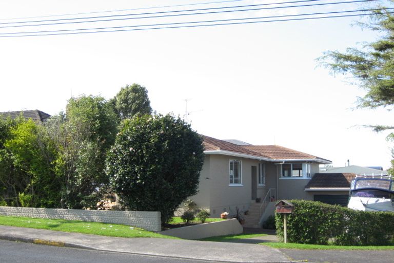 Photo of property in 68 Wallath Road, Westown, New Plymouth, 4310