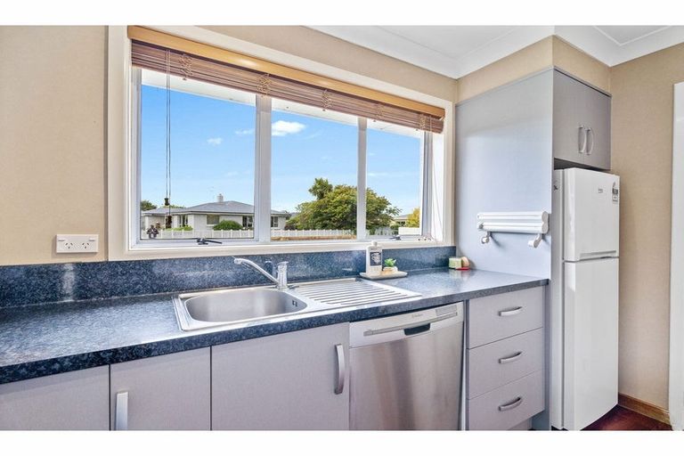 Photo of property in 12 Carron Street, Waverley, Invercargill, 9810