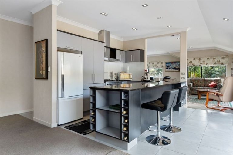 Photo of property in 31 Brackenburn Drive, Ohauiti, Tauranga, 3112