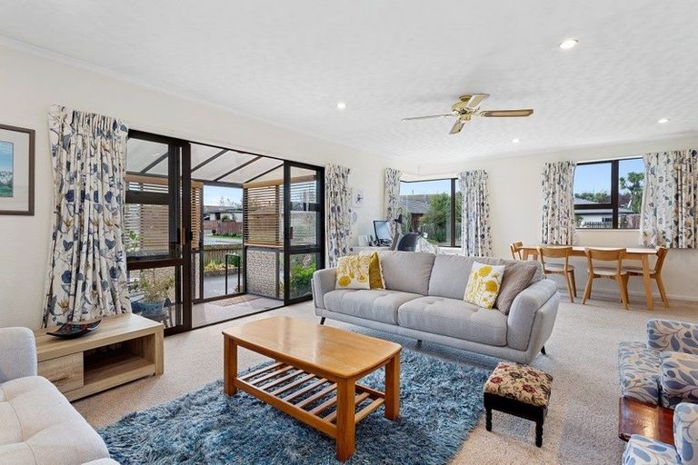 Photo of property in 41 Kowhai Avenue, Rangiora, 7400