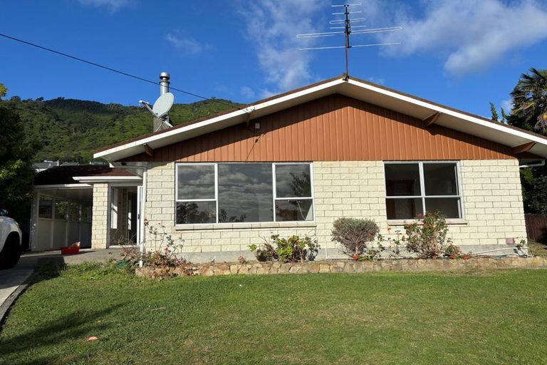 Photo of property in 45 Huia Street, Waikanae, 5036