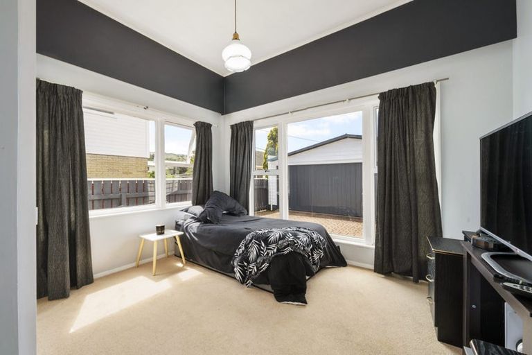 Photo of property in 77 Rotherham Terrace, Miramar, Wellington, 6022