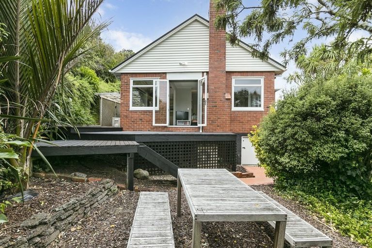 Photo of property in 10 Sydenham Street, Northland, Wellington, 6012