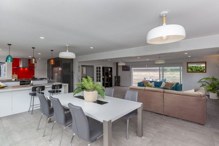 Photo of property in 19a Wharemauku Road, Raumati Beach, Paraparaumu, 5032