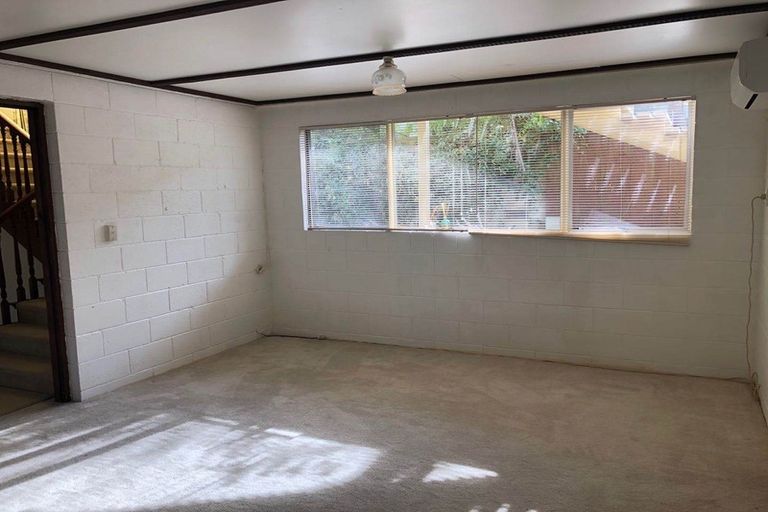 Photo of property in 28 Killarney Avenue, Torbay, Auckland, 0630