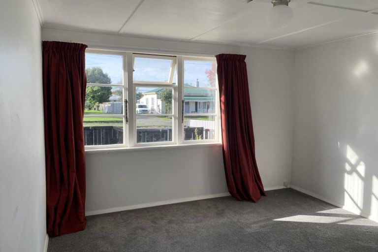 Photo of property in 26 Bell Street, Marton, 4710