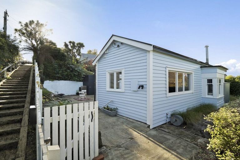 Photo of property in 27 Bruce Street, Roslyn, Dunedin, 9011