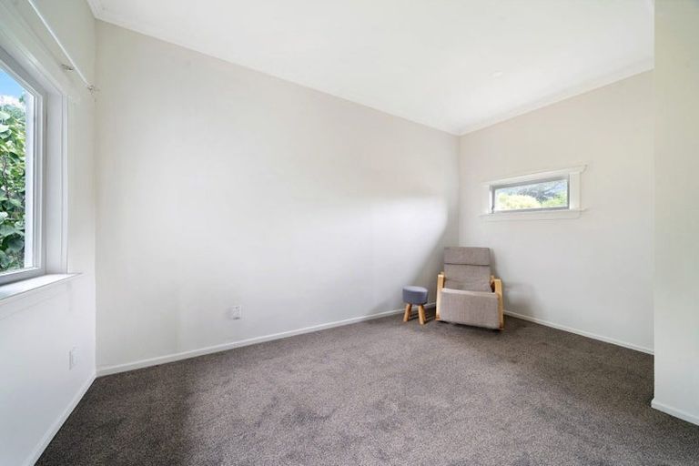 Photo of property in 1/81a Woodglen Road, Glen Eden, Auckland, 0602