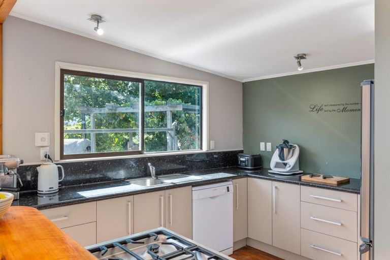 Photo of property in 948 Queen Charlotte Drive, Linkwater, Picton, 7281