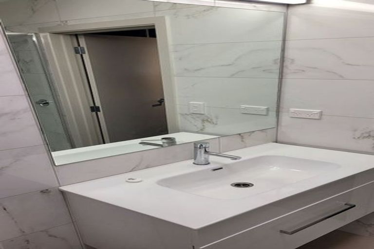 Photo of property in Martin Square Apartments, 102/20 Martin Square, Te Aro, Wellington, 6011