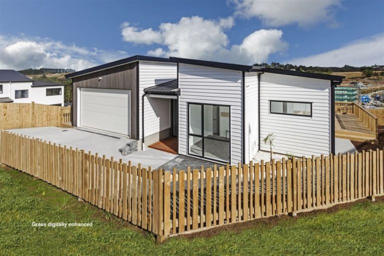 Photo of property in 2 Takurua Terrace, Orewa, 0931